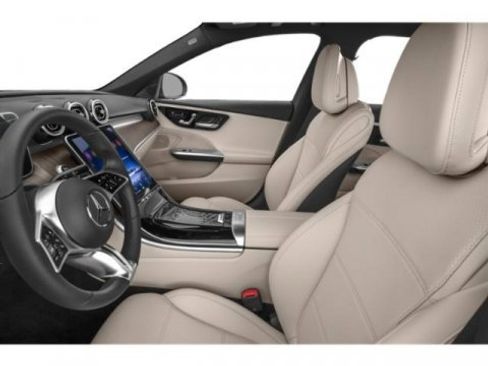 Used 2025 Mercedes-Benz C 300 4MATIC Sedan image 9