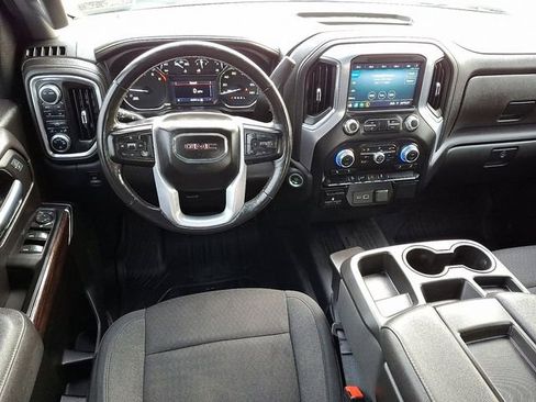 Used 2022 GMC Sierra 1500 SLE image 2