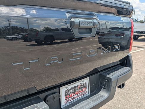 Used 2025 Toyota Tacoma SR w/ SR Upgrade Package RWD image 15