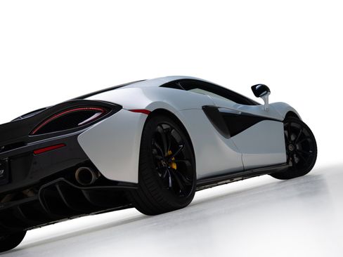 Used 2017 McLaren 570S RWD image 80