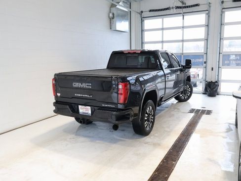 Certified 2025 GMC Sierra 2500 Denali Ultimate image 47