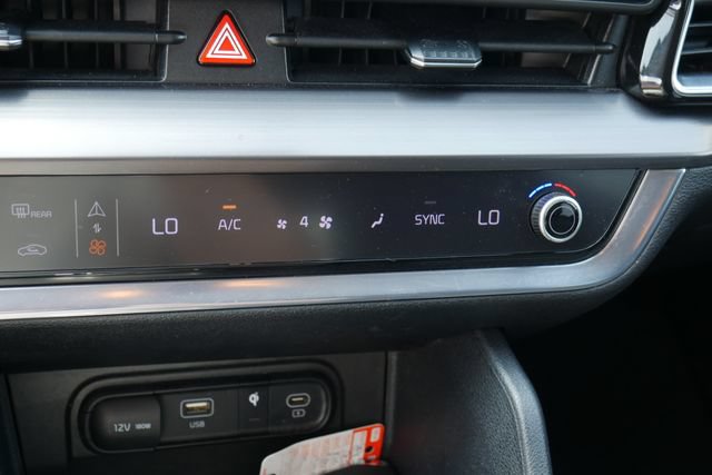 Used 2023 Kia Sportage EX AWD/4WD image 25