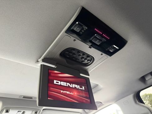 Used 2016 GMC Yukon Denali w/ Open Road Package AWD/4WD image 16