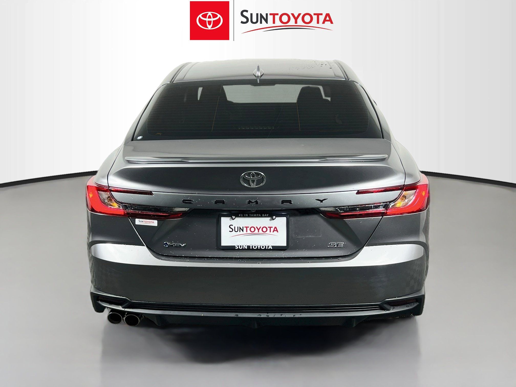 Used 2025 Toyota Camry SE w/ Convenience Package FWD image 5
