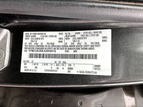 Used 2018 Ford Escape Titanium AWD/4WD image 16