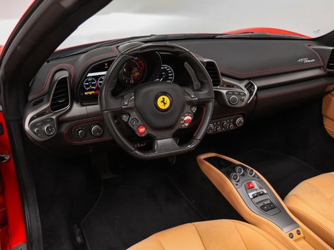 Certified 2012 Ferrari 458 Spider RWD image 42