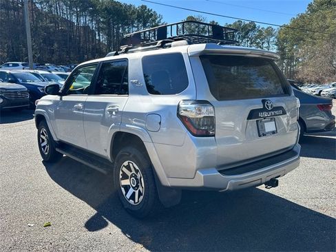 Used 2022 Toyota 4Runner TRD Off-Road image 5