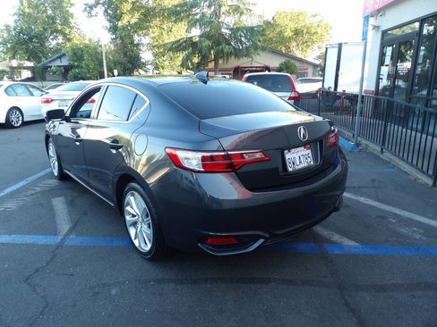 Used 2016 Acura ILX FWD image 4