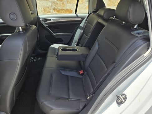 Used 2015 Volkswagen Golf SE w/ Lighting Package FWD image 7