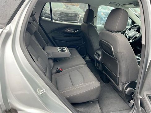 Used 2022 GMC Terrain SLE w/ Driver Convenience Package image 25