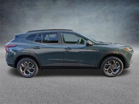 New 2026 Chevrolet Trax LT w/ Driver Confidence Package image 3