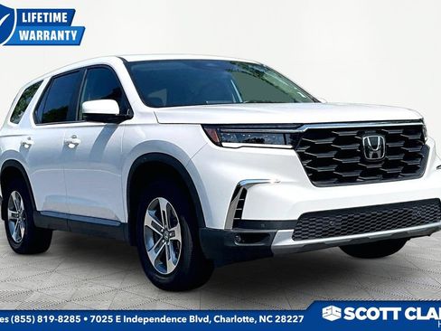 Used 2025 Honda Pilot EX-L image 1