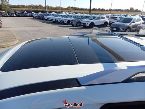 Used 2024 Nissan Pathfinder Platinum w/ Lighting Package (N93) image 21