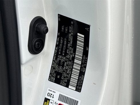 Used 2015 Toyota Sienna L image 29