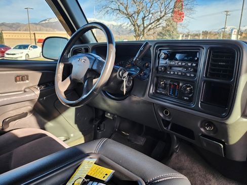Used 2005 GMC Sierra 1500 SLE w/ Light Duty Power Package image 14