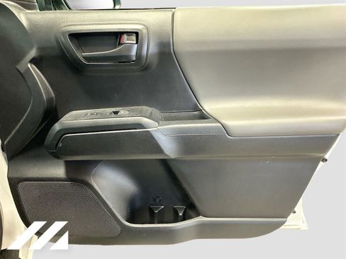 Used 2021 Toyota Tacoma SR image 29