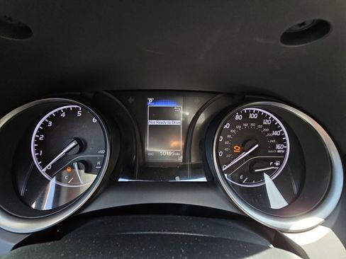 Used 2023 Toyota Camry SE FWD image 7