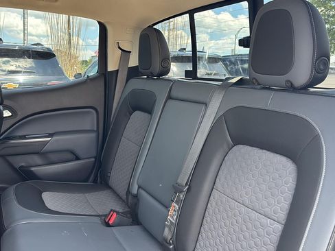Used 2018 Chevrolet Colorado Z71 AWD/4WD image 19