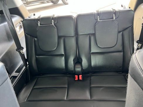 Used 2022 Ford Explorer XLT w/ Equipment Group 202A image 15