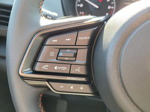 Used 2025 Subaru Crosstrek 2.5i Limited w/ Crosstrek Mirror Package image 8