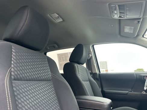 Certified 2023 Toyota Tacoma 4x4 Double Cab image 17