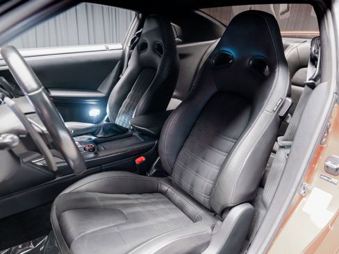 Used 2018 Nissan GT-R Premium AWD/4WD image 41