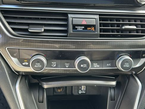 Used 2018 Honda Accord Sport image 17