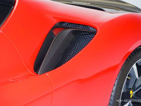 Used 2021 Ferrari SF90 Stradale image 13