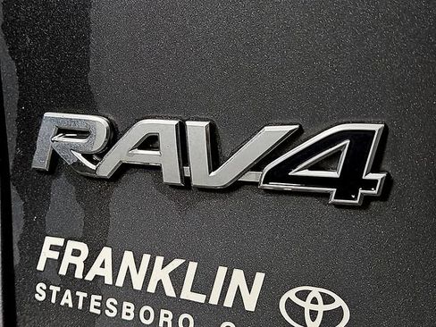 Used 2022 Toyota RAV4 XLE w/ Convenience Package image 32