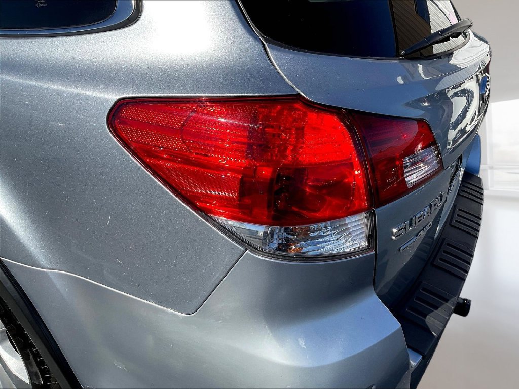 Used 2014 Subaru Outback 2.5i Limited AWD/4WD image 19