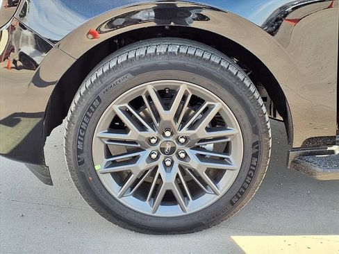 New 2026 Ford Expedition Platinum w/ Stealth Appearance Package AWD/4WD image 25