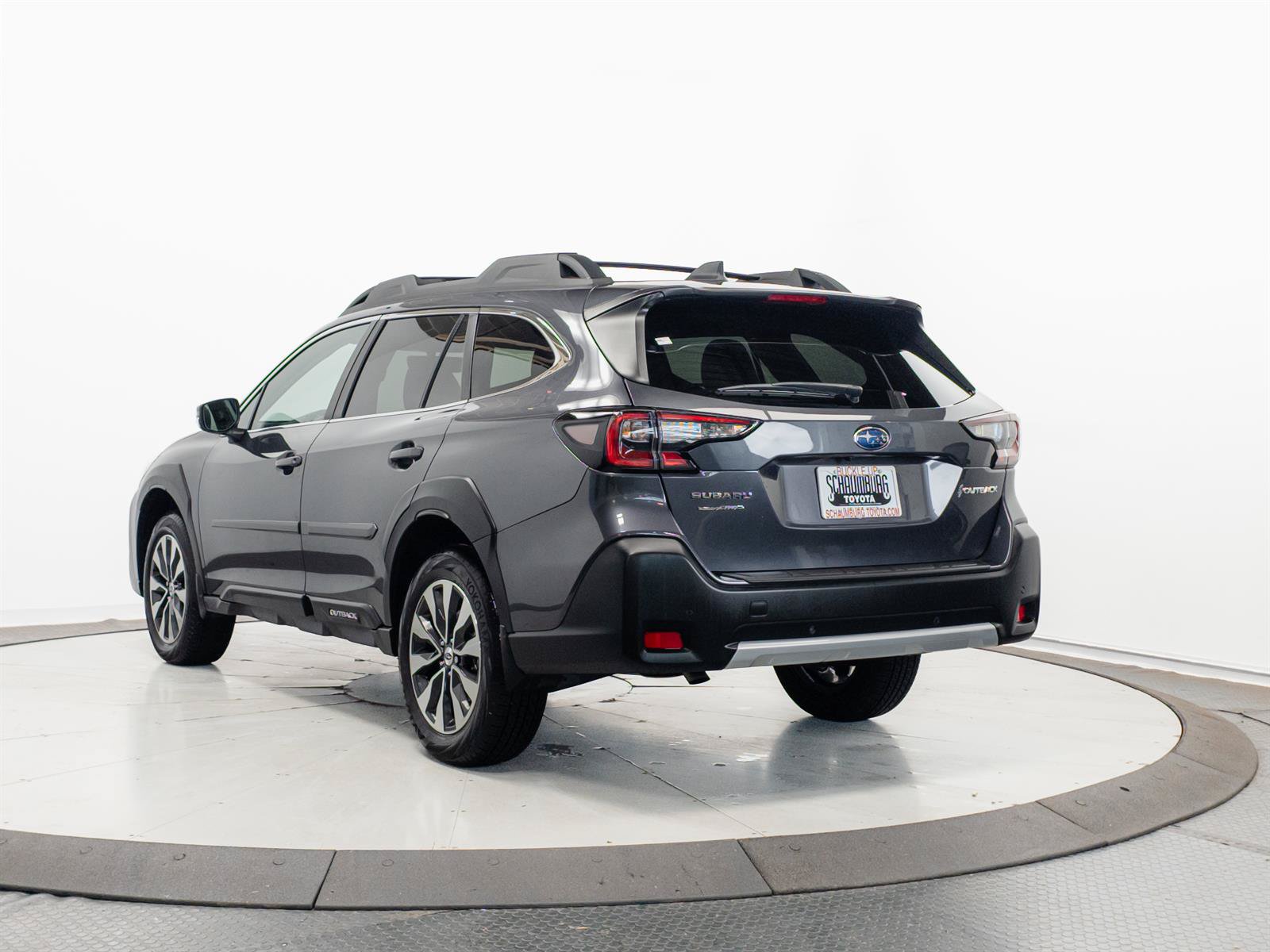 Used 2025 Subaru Outback Limited AWD/4WD image 11