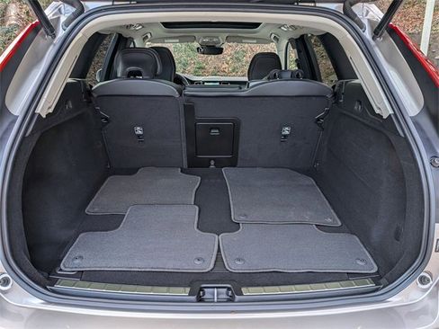 Certified 2023 Volvo XC60 B5 Core w/ Climate Package image 30