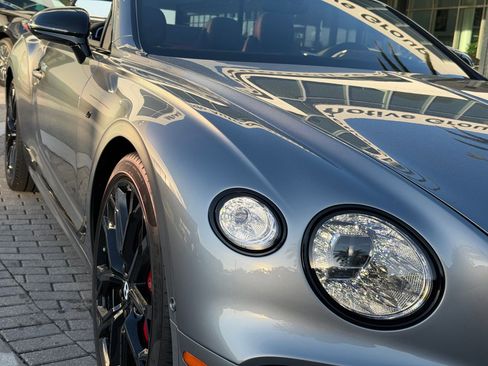 Certified 2024 Bentley Continental GT image 31