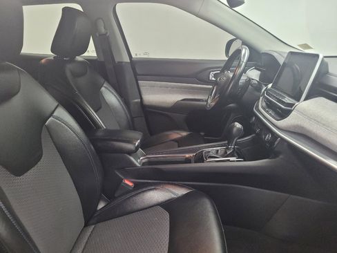 Used 2022 Jeep Compass Latitude w/ Sun and Sound Group FWD image 21