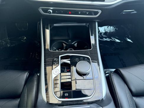 Used 2026 BMW X5 sDrive40i image 16