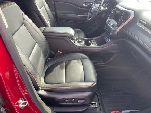 Used 2022 GMC Acadia AT4 w/ Technology Package image 18
