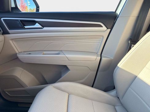 Certified 2022 Volkswagen Atlas SE image 24