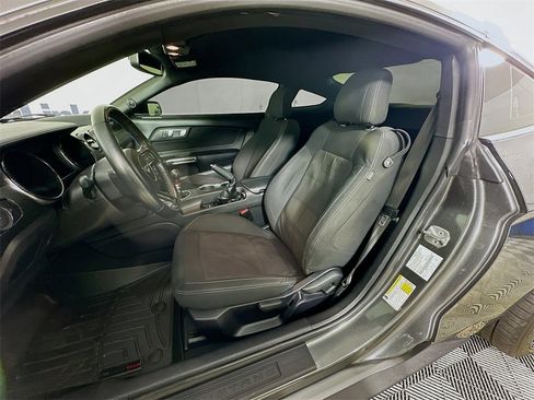 Used 2019 Ford Mustang EcoBoost image 22