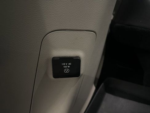 Used 2017 Chrysler Pacifica Touring-L Plus image 17