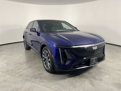 Certified 2024 Cadillac Lyriq Sport RWD image 2