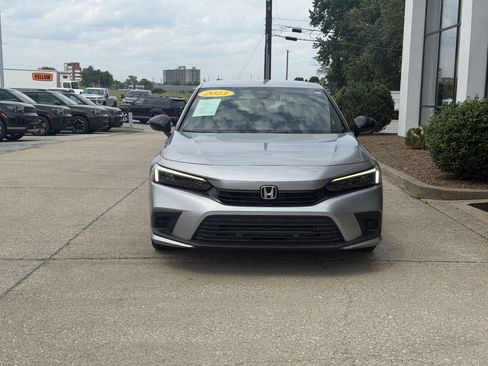 Used 2023 Honda Civic Sport image 14