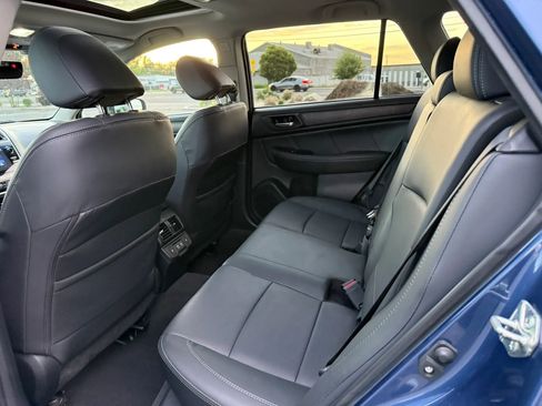 Used 2019 Subaru Outback 2.5i Limited w/ Popular Package #2 AWD/4WD image 13