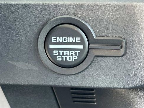 New 2025 Ford Bronco Badlands image 25