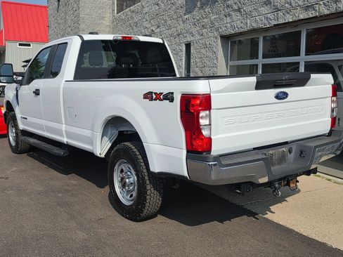 Used 2022 Ford F250 XL w/ Power Equipment Group AWD/4WD image 8
