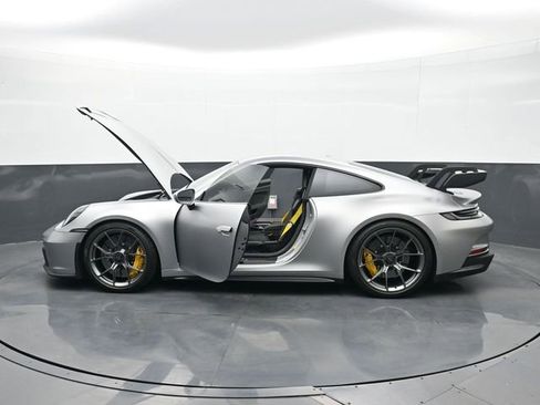 Certified 2024 Porsche 911 GT3 RWD image 25