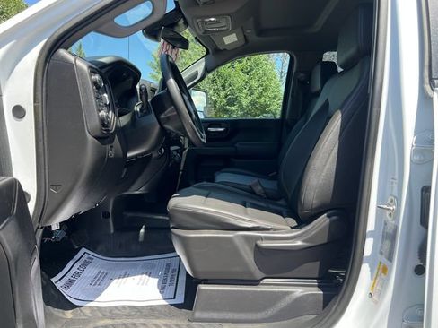 Used 2025 Chevrolet Silverado 3500 W/T AWD/4WD image 9