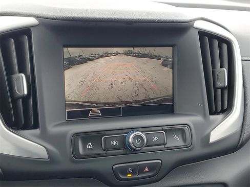 Used 2023 GMC Terrain SLE w/ Driver Convenience Package image 24