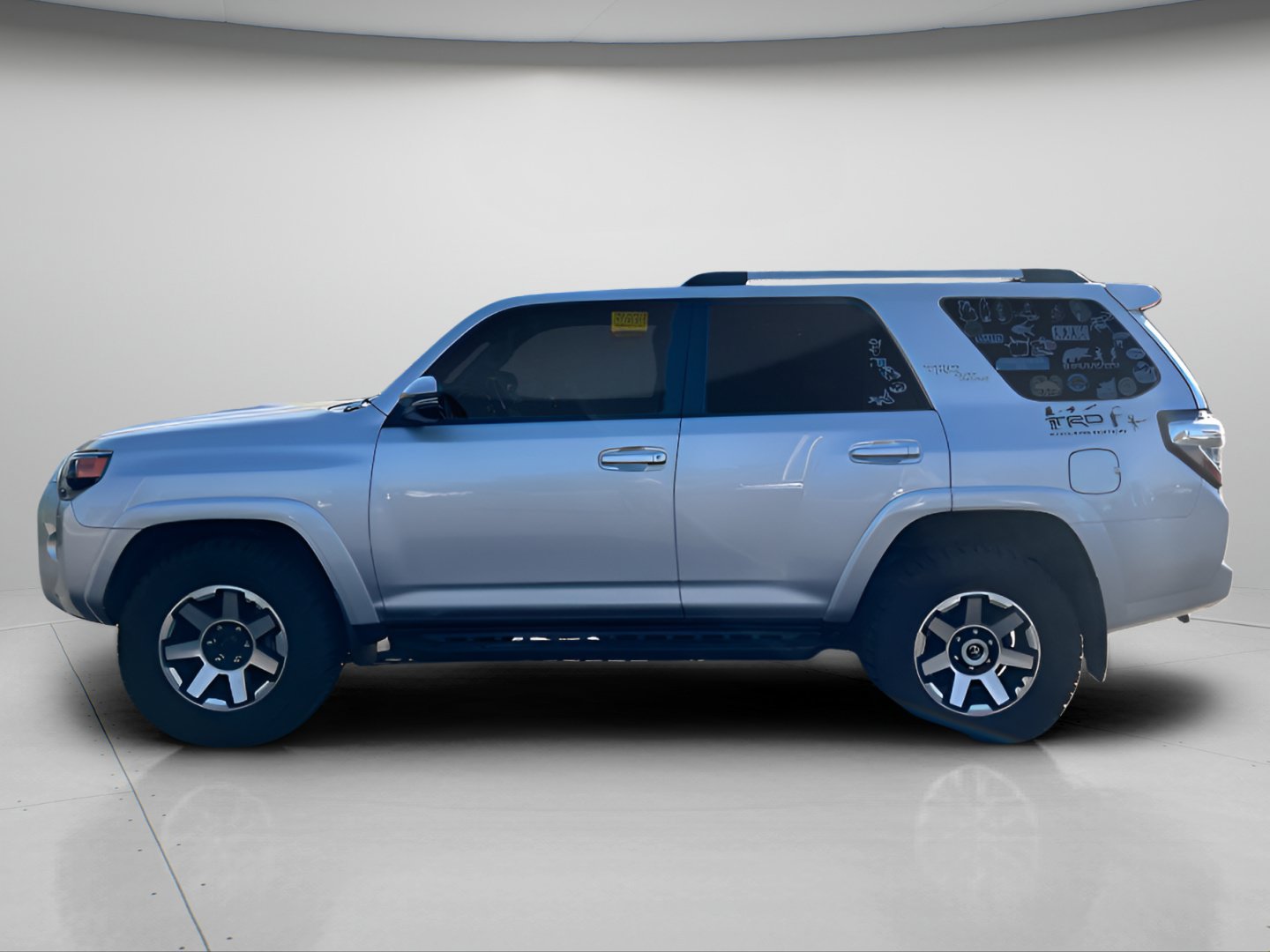 Used 2017 Toyota 4Runner TRD Off-Road Premium AWD/4WD image 12