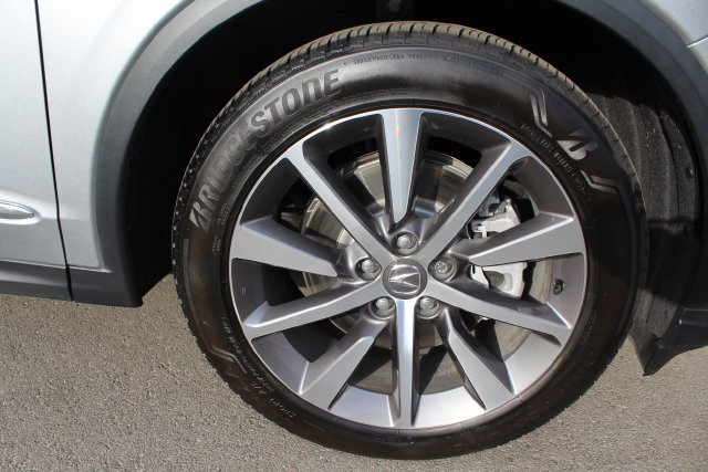Used 2025 Acura MDX w/ Technology Package FWD image 11